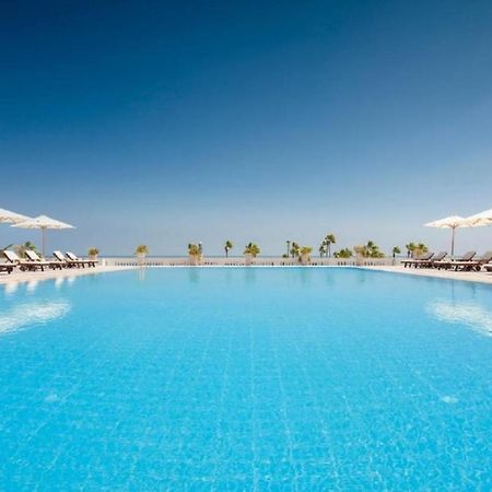 Steigenberger Hotel El Lessan Ras el-Barr Exterior photo The swimming pool at the hotel