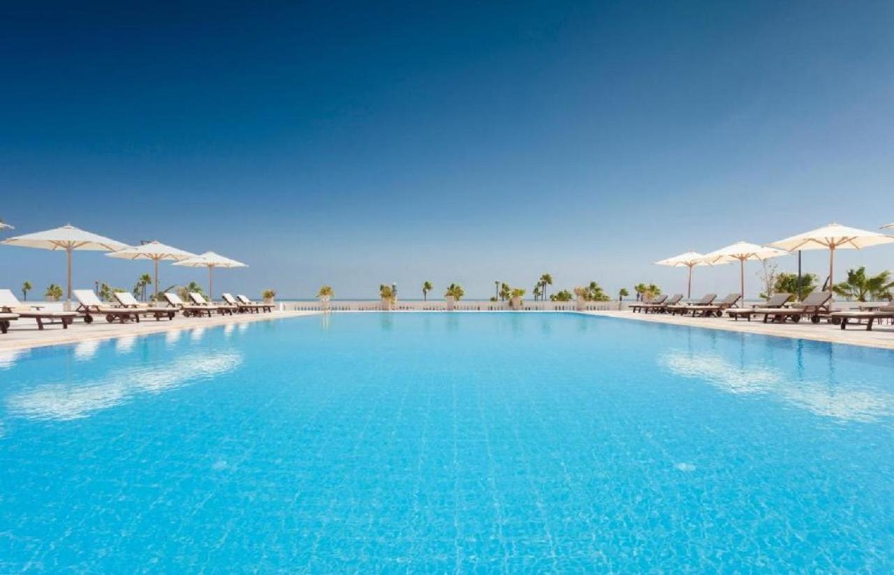 Steigenberger Hotel El Lessan Ras el-Barr Exterior photo The swimming pool at the hotel